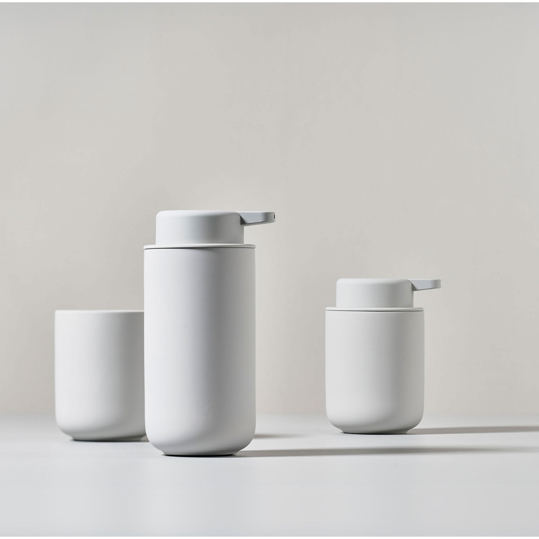 Ume sæbedispenser H12,8 cm soft grey